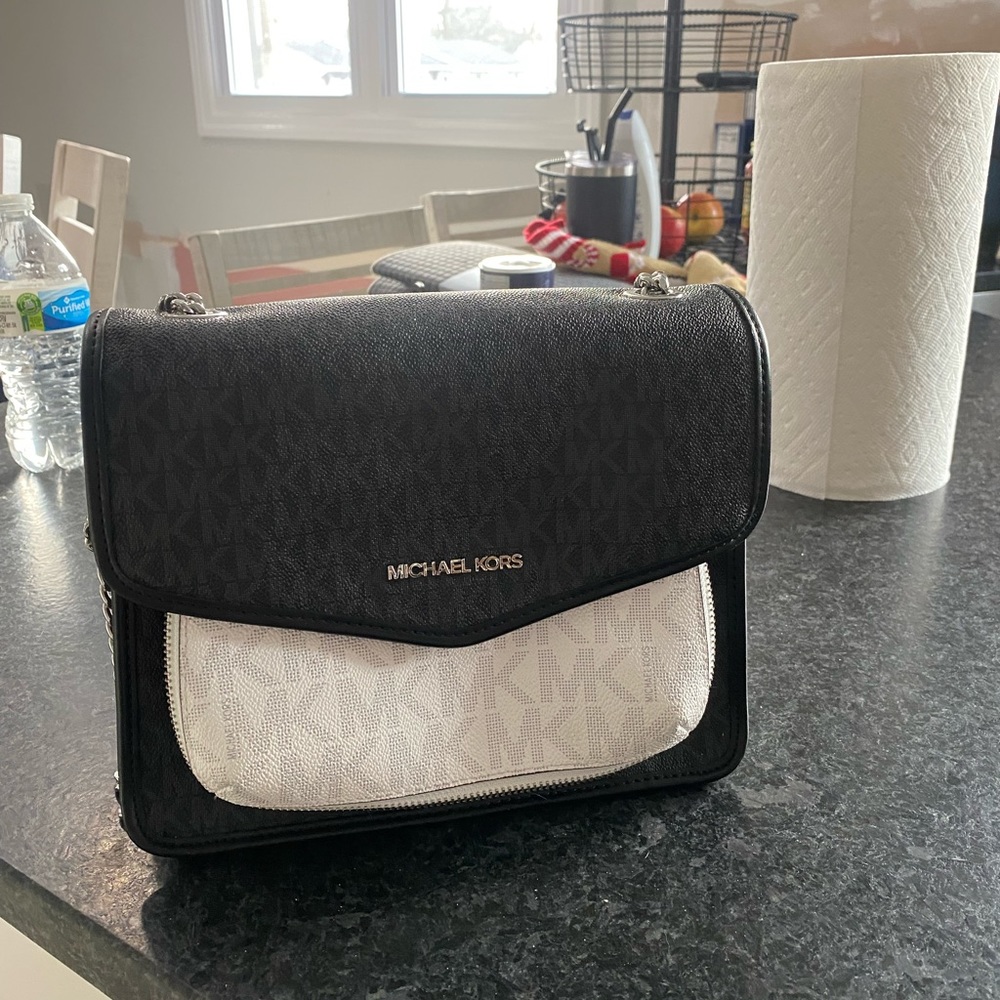 michael kors purse